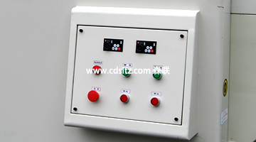 UV淋涂機(jī)數(shù)控變頻操作面板.jpg UV淋涂機(jī)數(shù)控變頻操作面板.jpg