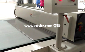 保溫一體板PU實(shí)色氟碳面漆滾涂.jpg 保溫一體板PU實(shí)色氟碳面漆滾涂.jpg