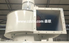 木線條噴涂機廢氣排放風(fēng)機.jpg 木線條噴涂機廢氣排放風(fēng)機.jpg